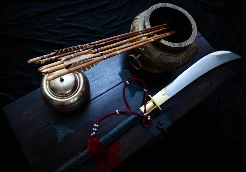 Kummooyeh sword and archery